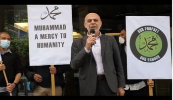 Australien: Ein Stand vor dem französischen Konsulat, um die Beleidigung unseres ehrenwerten Gesandten anzuprangern, möge Allah ihn segnen und ihm Frieden gewähren!