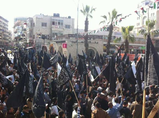 https://www.hizb-uttahrir.info/info/images_topics/Image/wilayat/Filisteen/2013/03/obama_ramallahstand_20_03_2013/2013_03_20_Flstn_Pics%20(13).jpg